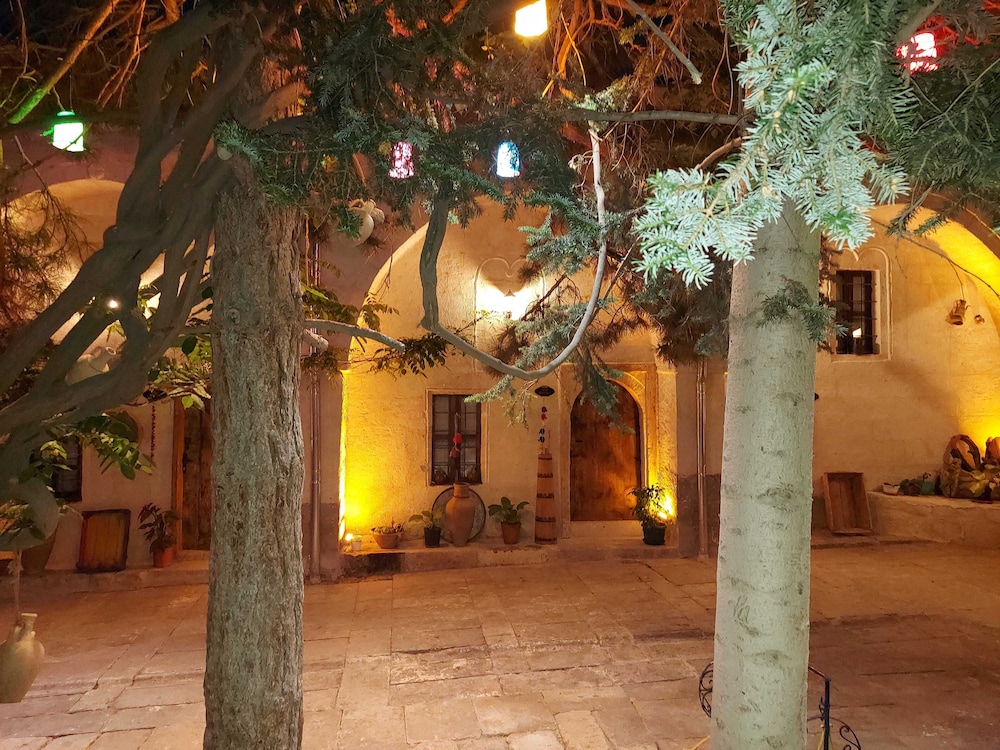 Armesos Cave Hotel 41/50