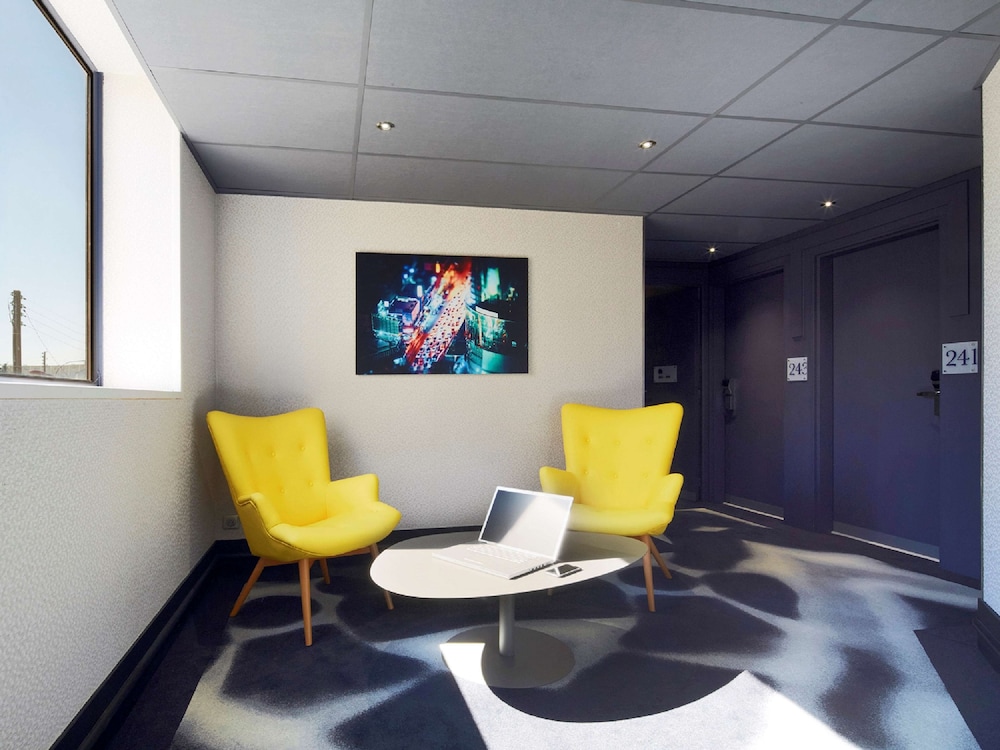 Hotel Kyriad Paris Bezons La Defense 44/61