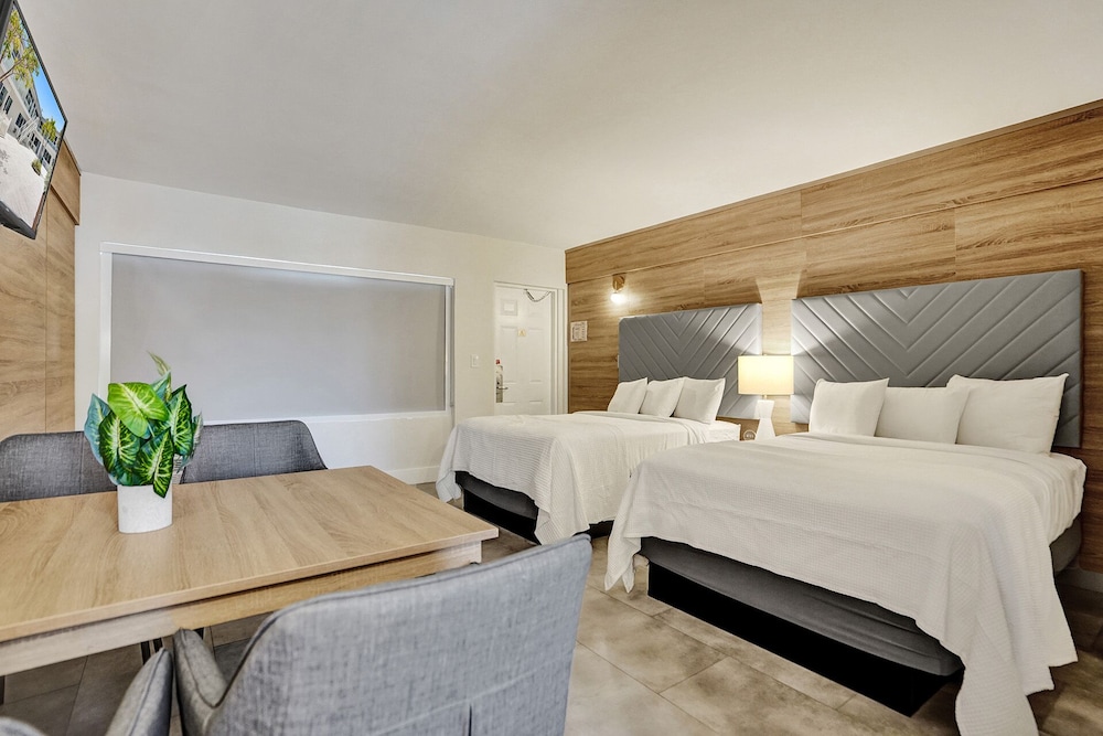غرفة بريميوم بسريرين مزدوجين بمطبخ صغير، The Garden Hotel and Resort 6/10