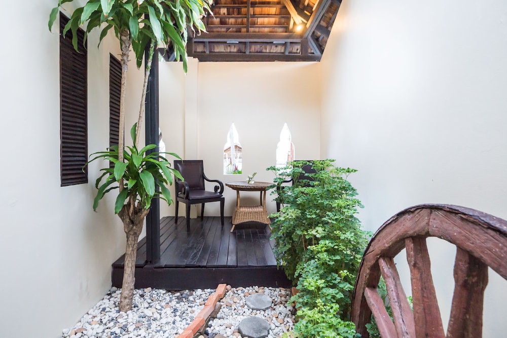 Dara Samui Beach Resort - Adults Only 9/72