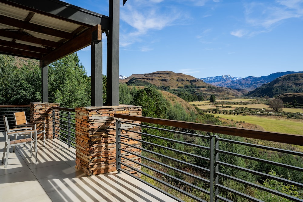 PREMIER RESORT SANI PASS 56/71