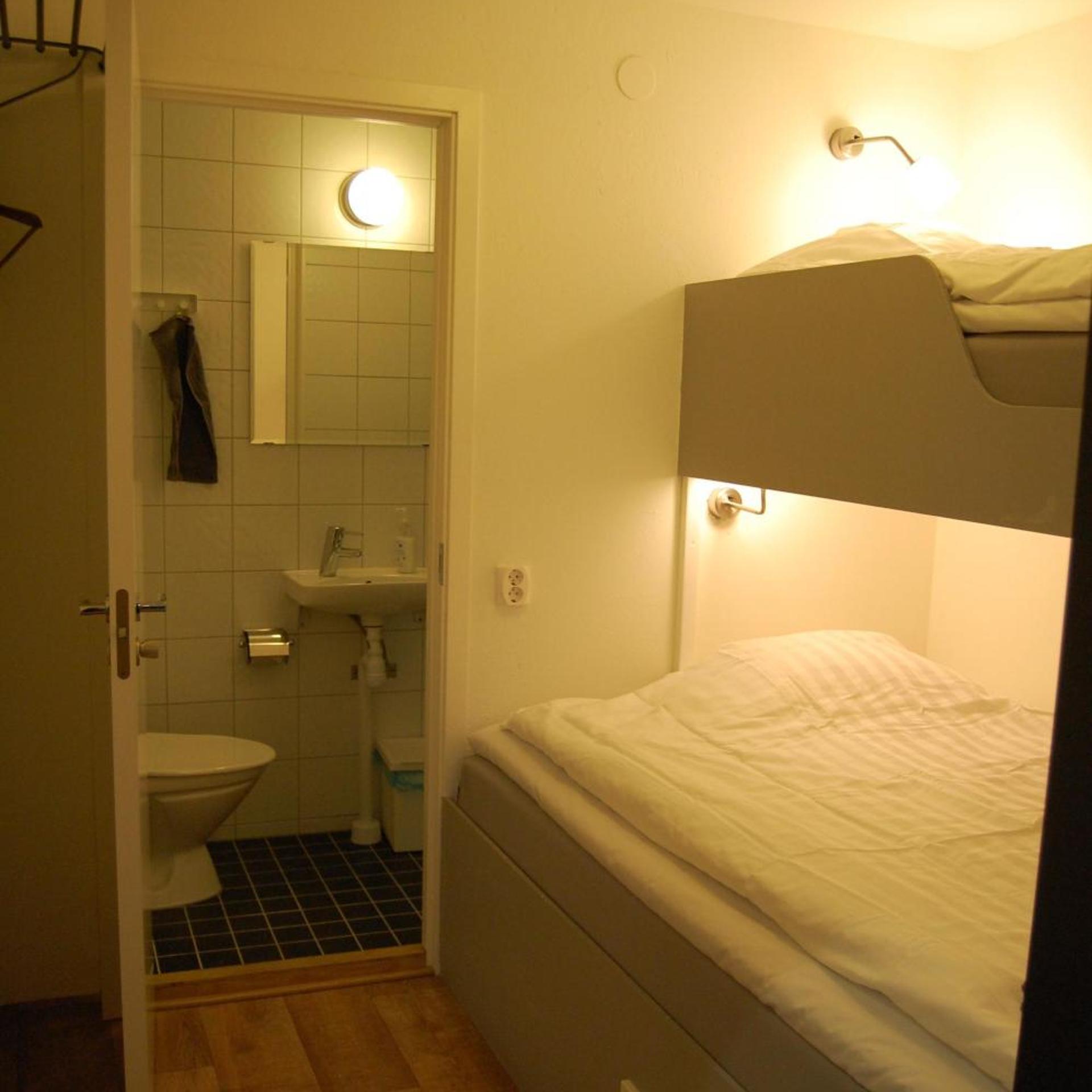 Room, Single, No Window, Small