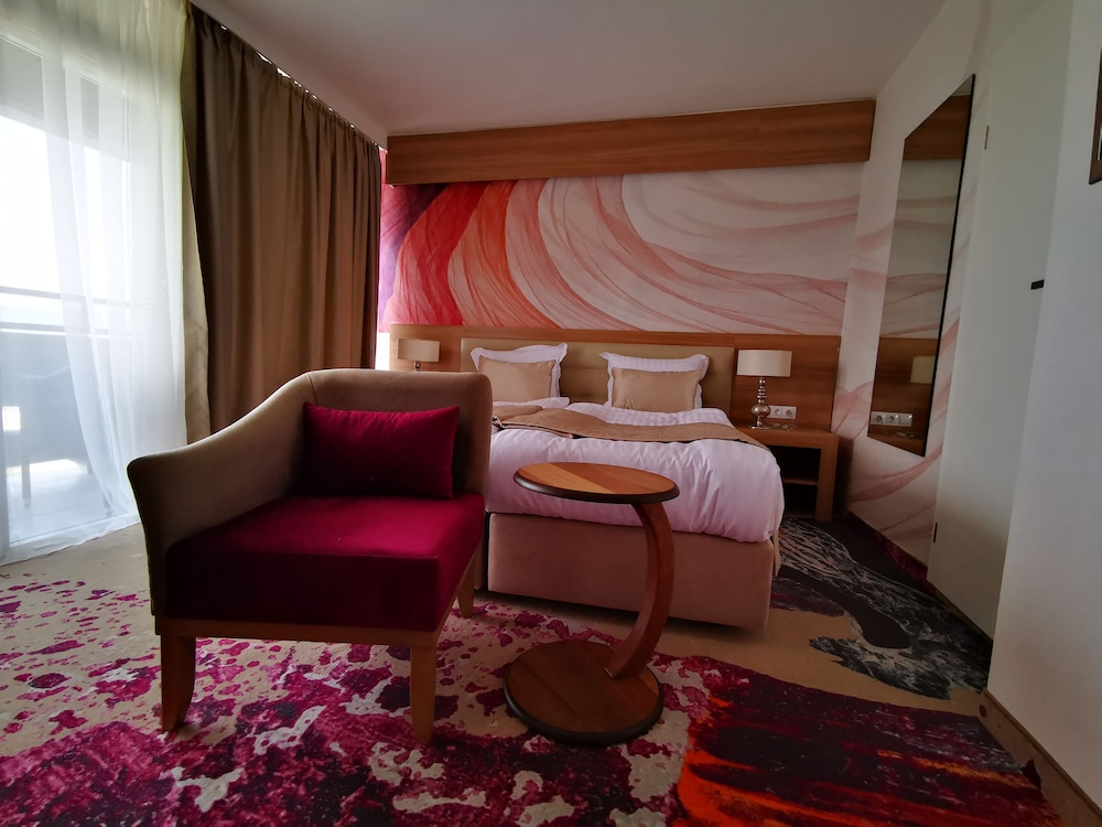 Europe Hotel & Casino 39/62