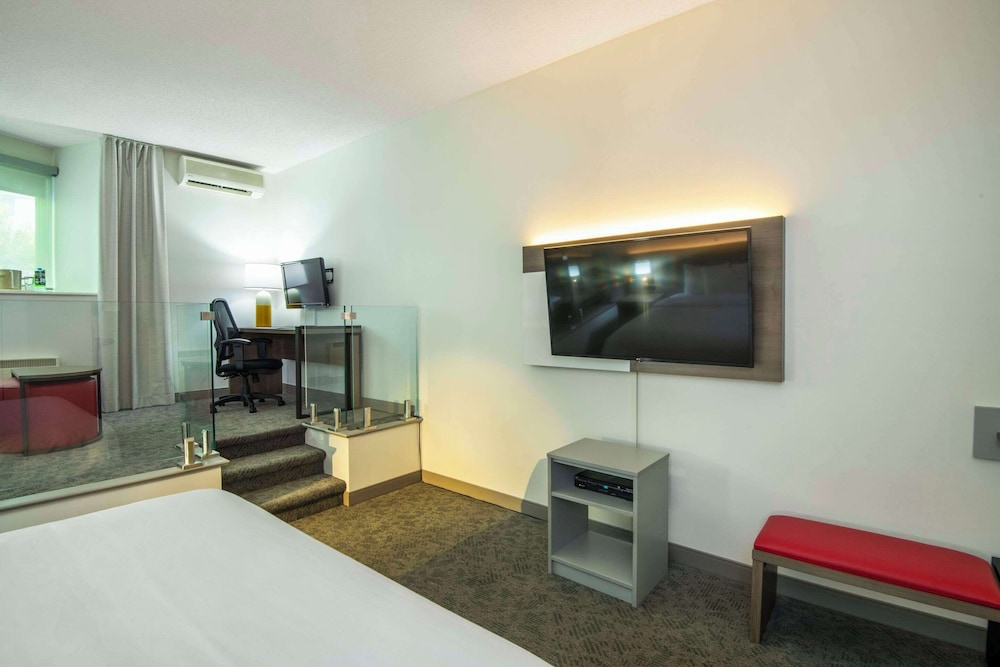 Comfort Inn Mont Laurier, QC 35/46