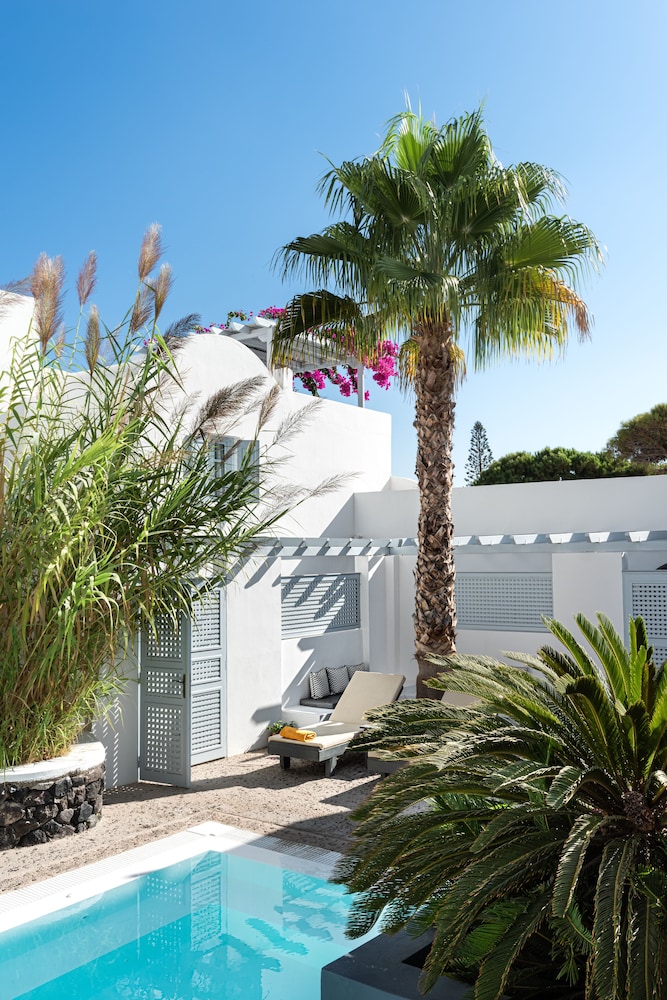 Santorini Kastelli Resort in SANTORINI
