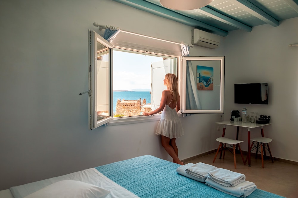 Sofia's Bungalows Mykonos 5/82