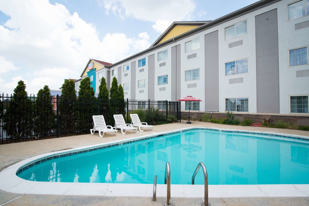 Best Western Louisville Airport Expo 3/37
