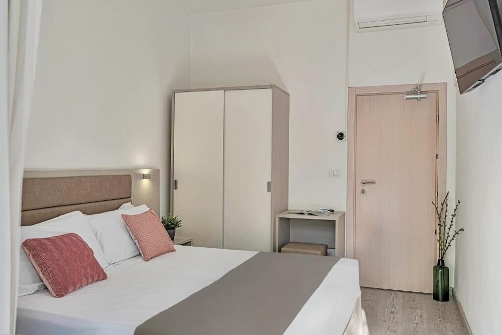 Hotel Lux 2/41