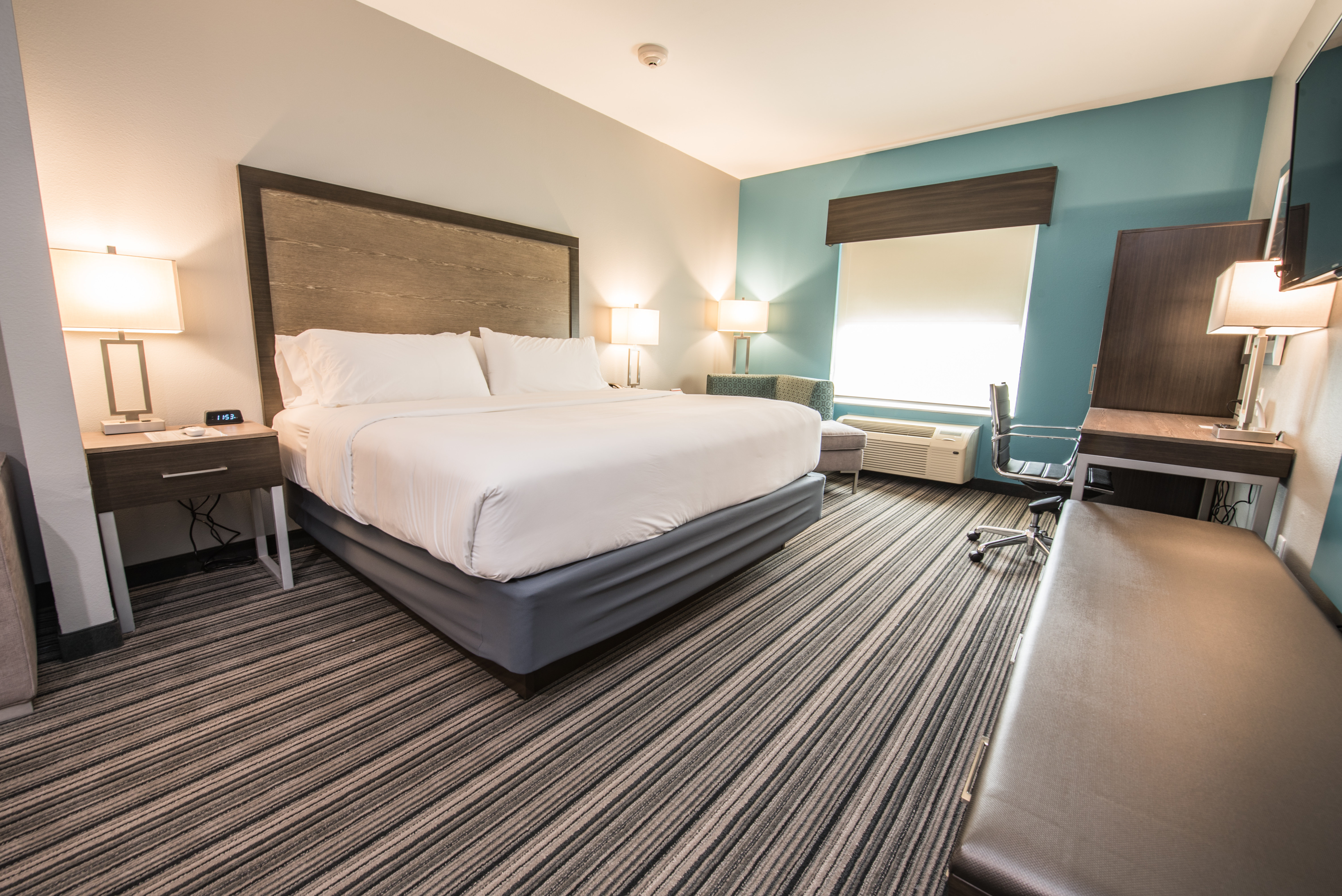 Leisure, King Bed