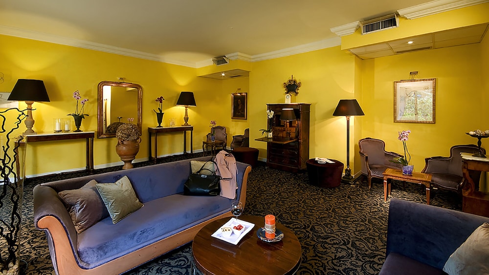 Fenix Hotel 40/69