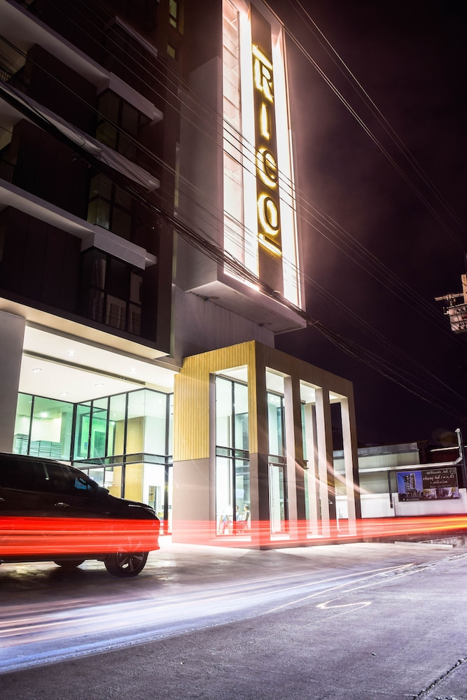 Rico Hotel Ratchadapisek 32 1/43