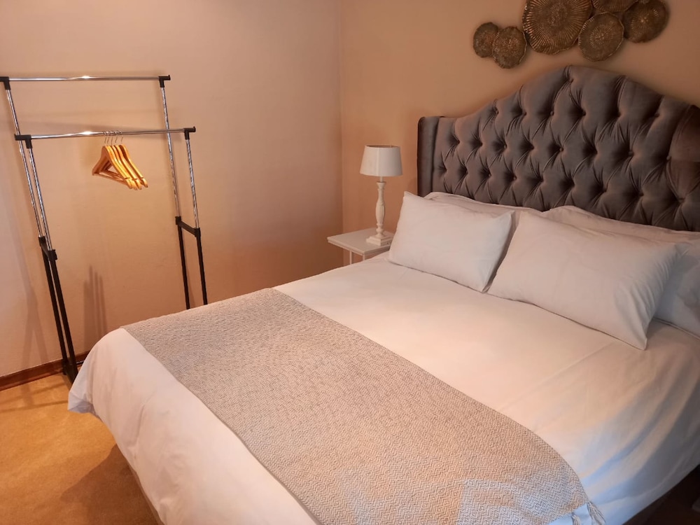 The Hills Guest House 6/50