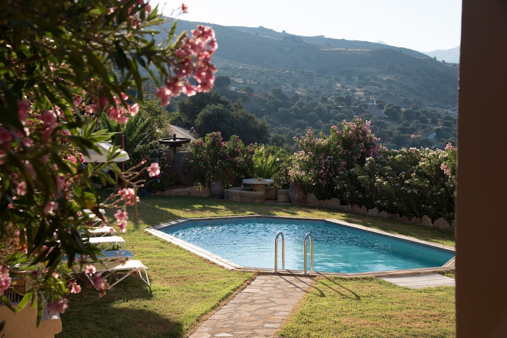 Villas Panagia 38/50