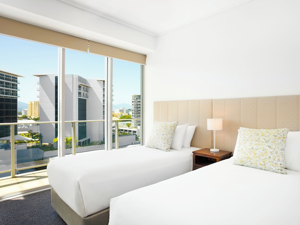 Mantra Trilogy Cairns 31/70