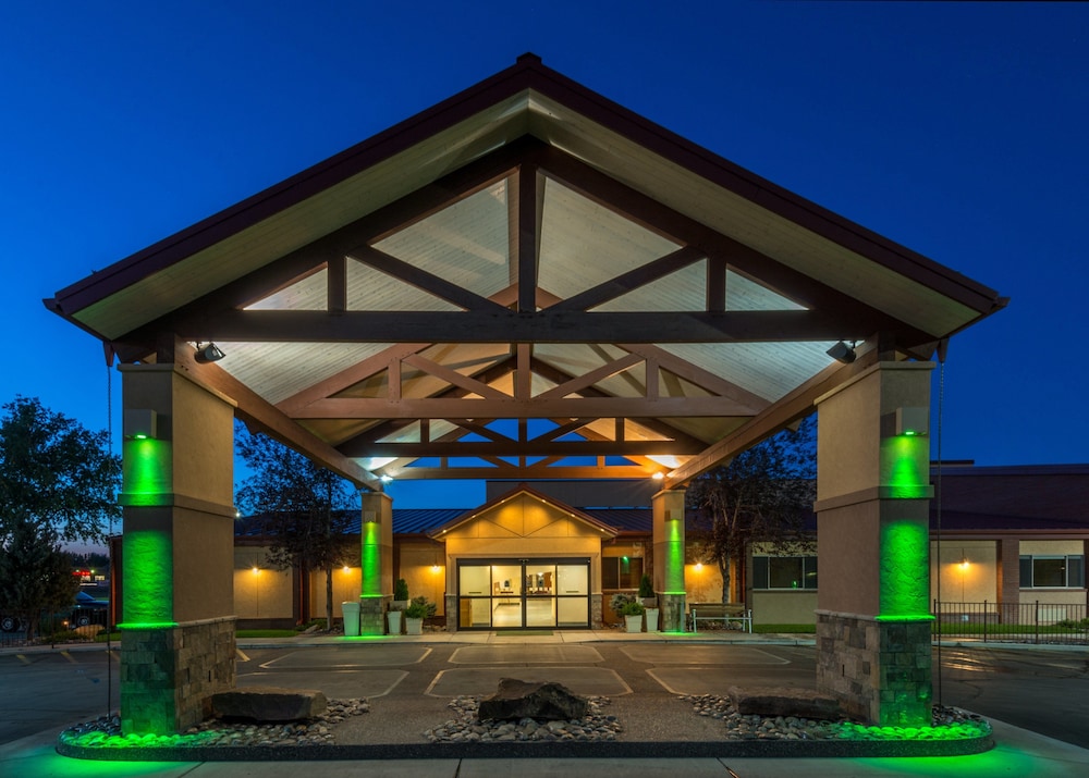 Holiday Inn Riverton Convention Center