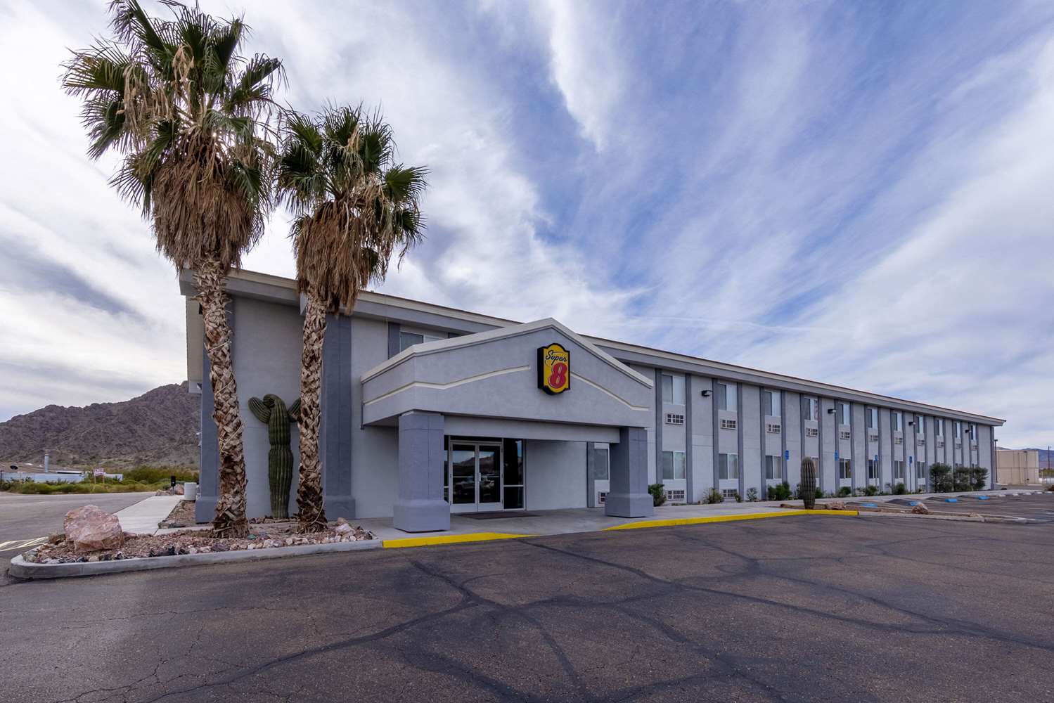 Super 8 by Wyndham Quartzsite AZ 18/23