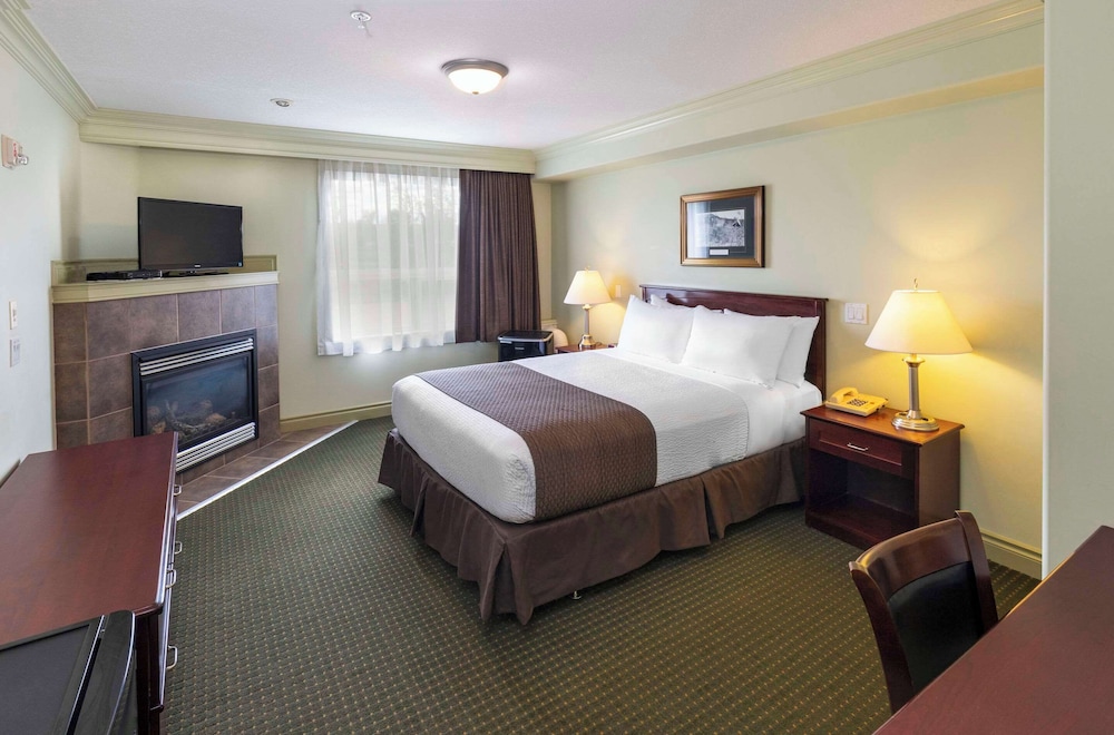 غرفة قياسية بسرير كوين، Quality Inn & Suites Whitecourt 6/10