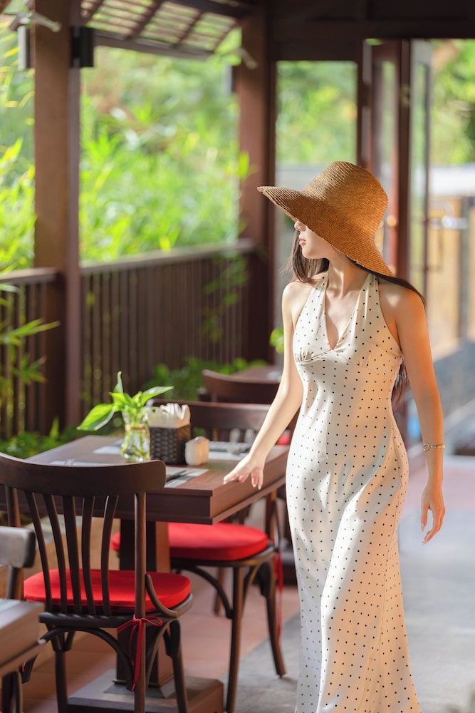 Royal Riverside Hoi An Hotel 62/75