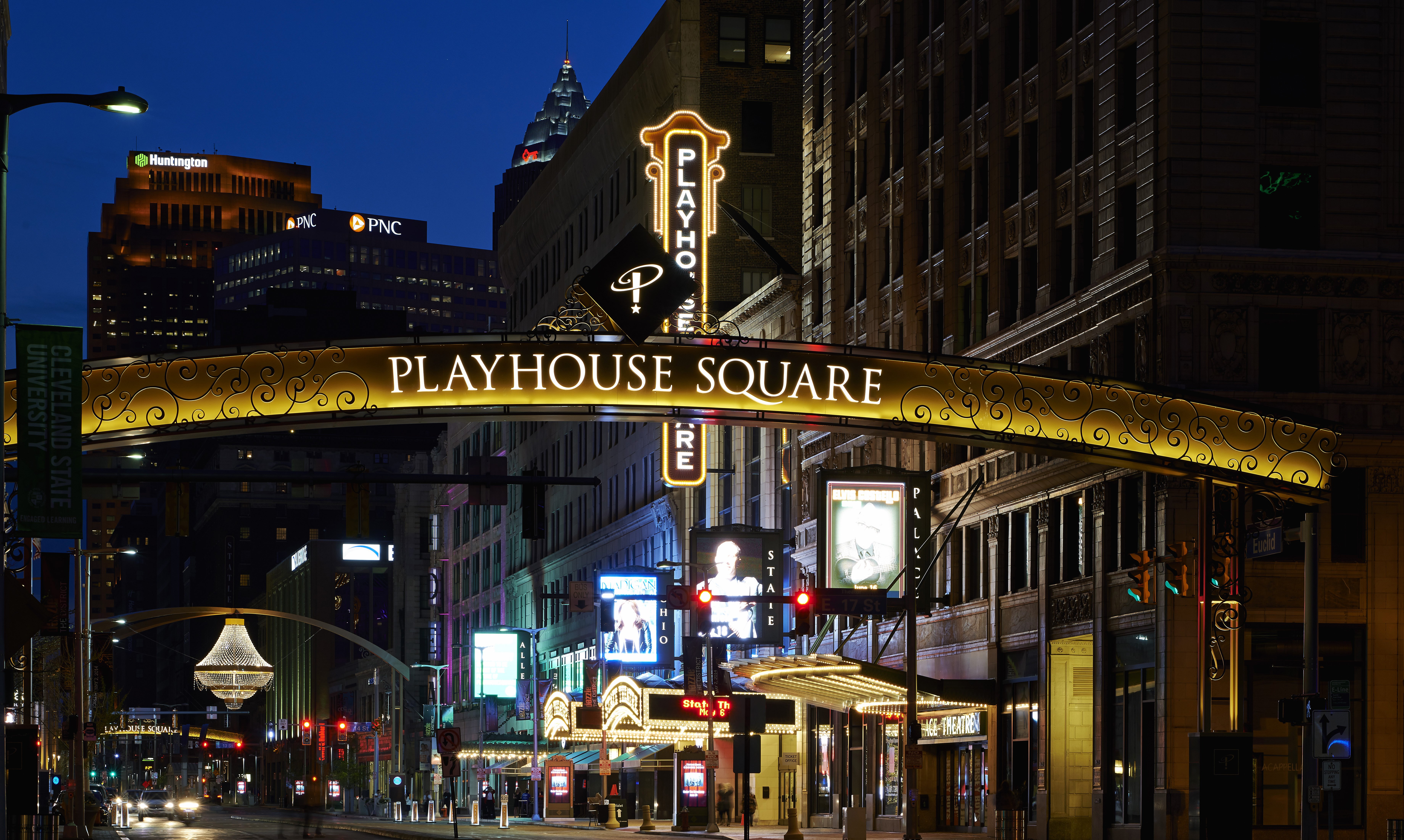 Crowne Plaza Cleveland At Playhouse Square An Ihg Hotel 3/77