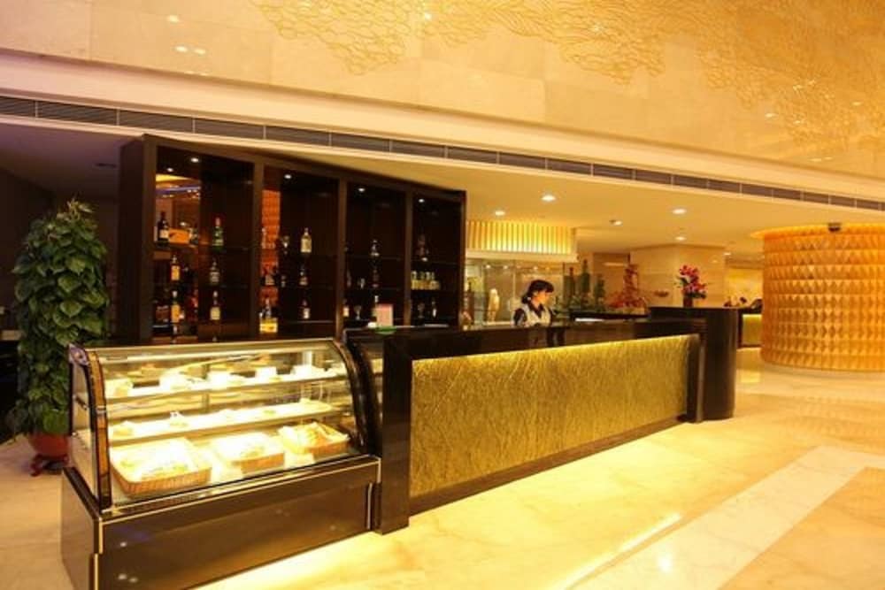 Landmark International Hotel 6/49