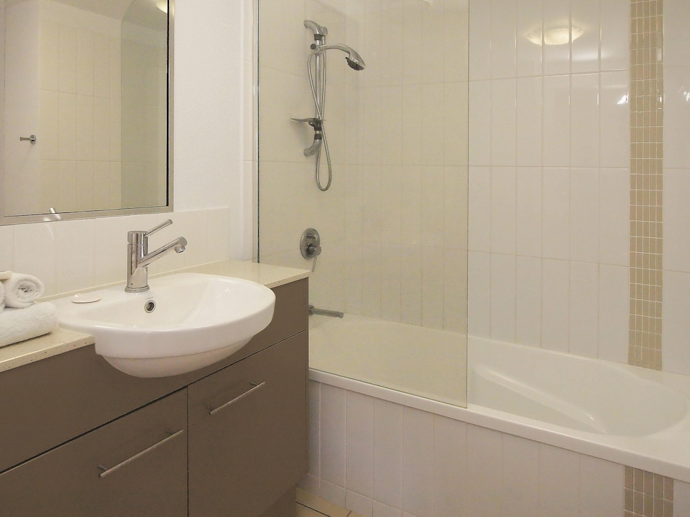 Oaks Townsville Gateway Suites 65/70