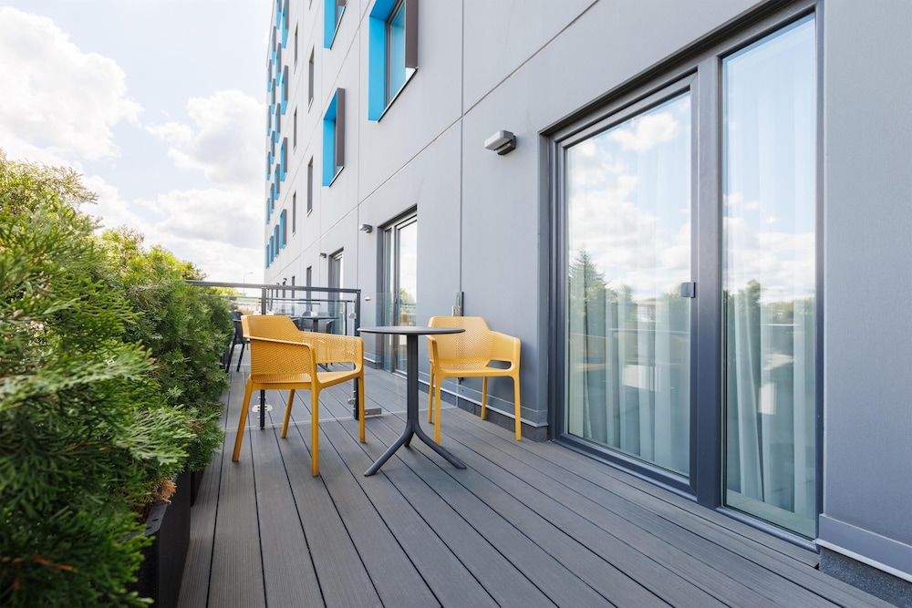 Park Inn by Radisson Vilnius Airport Hotel & Conference Centre 68/72