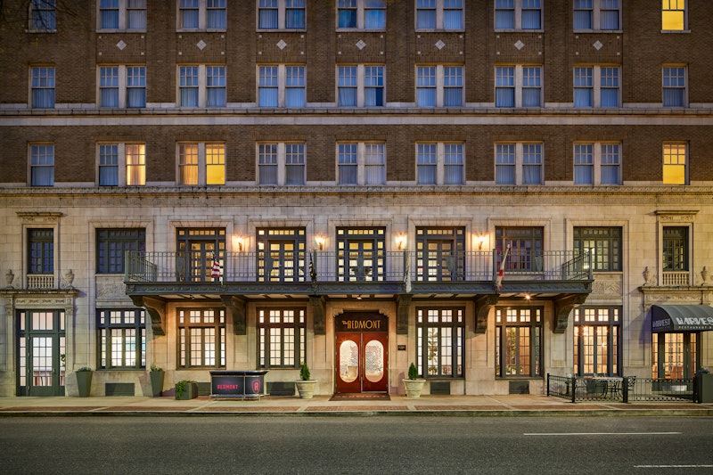 Redmont Hotel Birmingham, Curio Collection by Hilton 1/25
