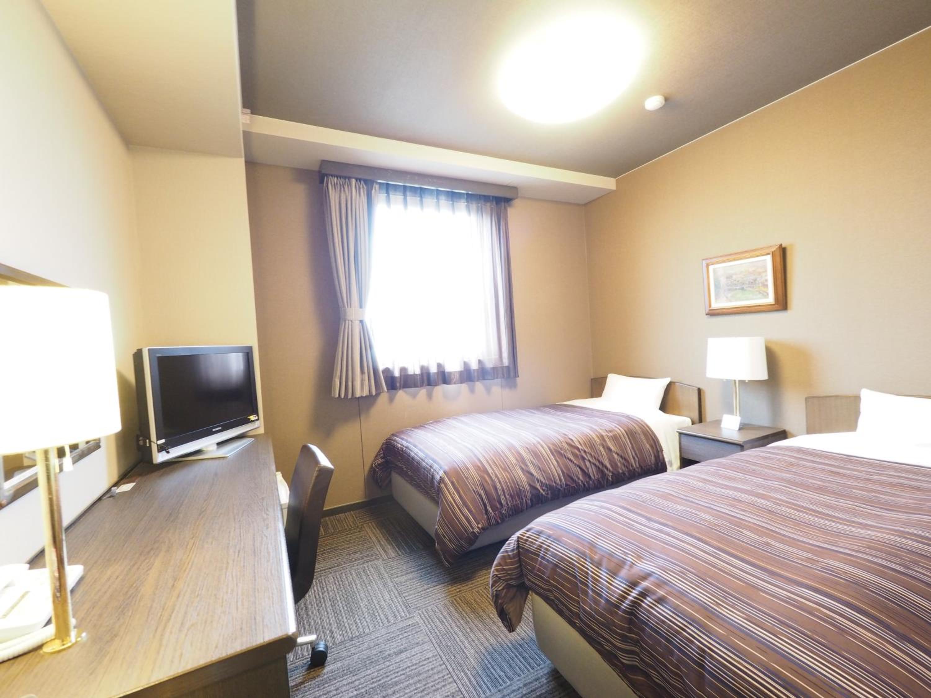 Room, Twin Beds, Main Building