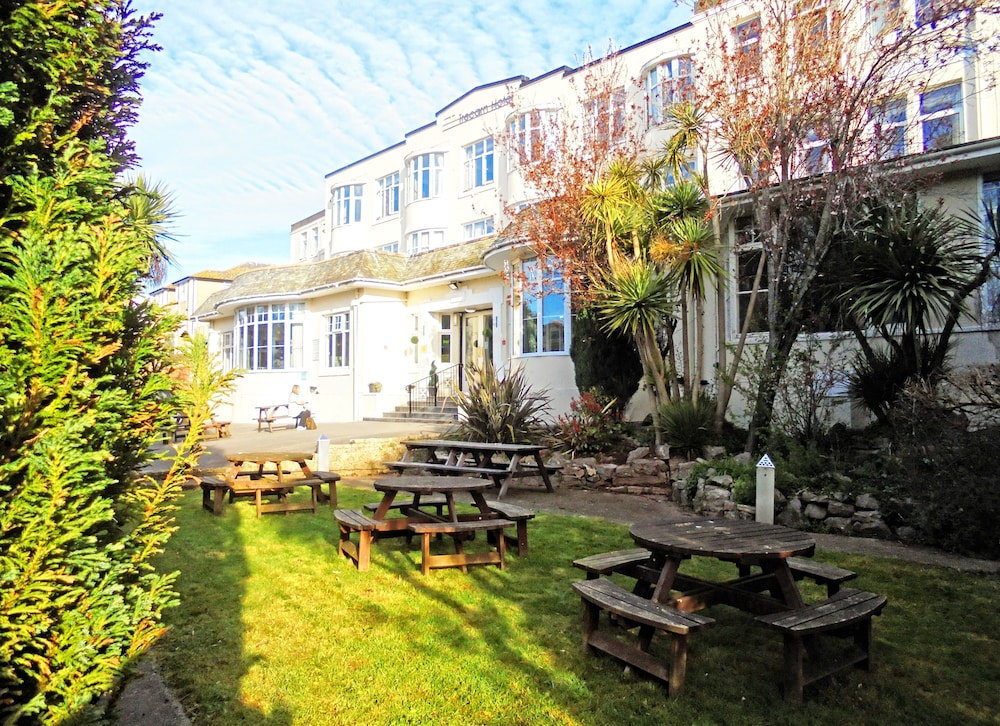 Trecarn Hotel Torquay 36/41