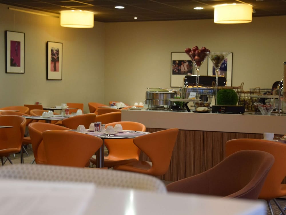 Mercure Valenciennes Centre 61/75