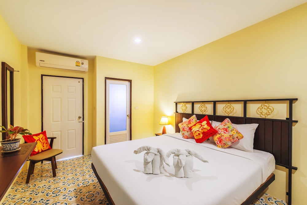 SUPERIOR, DOUBLE BED