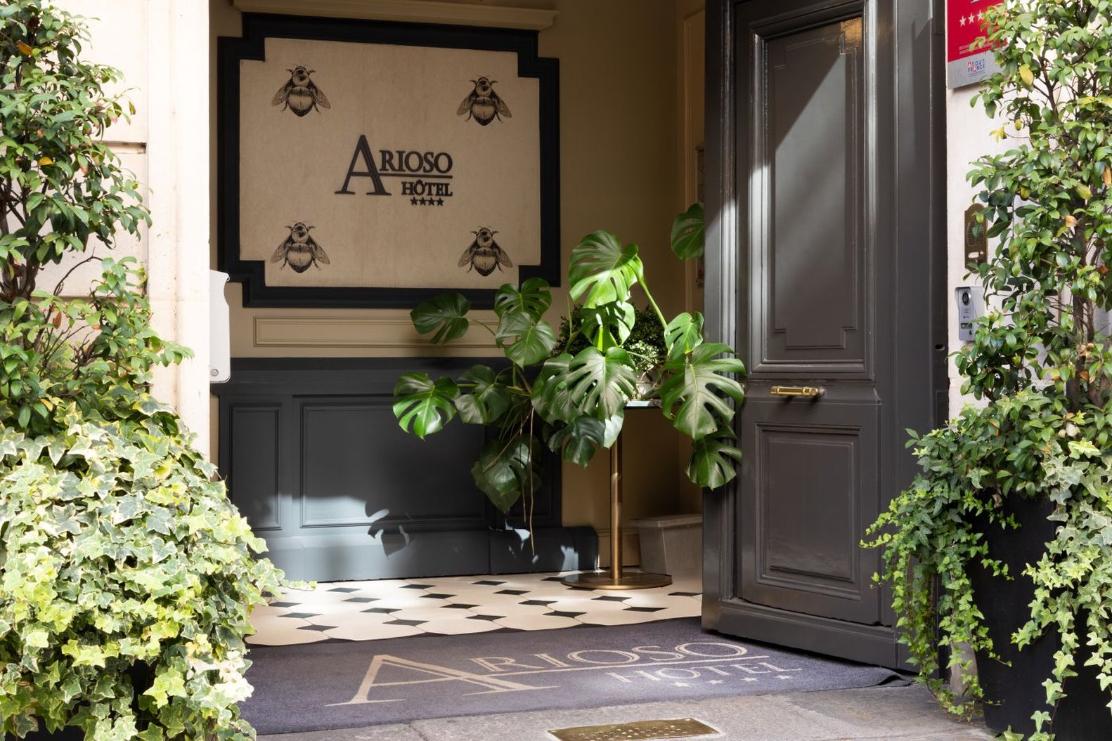 ARIOSO HOTEL in PARIS
