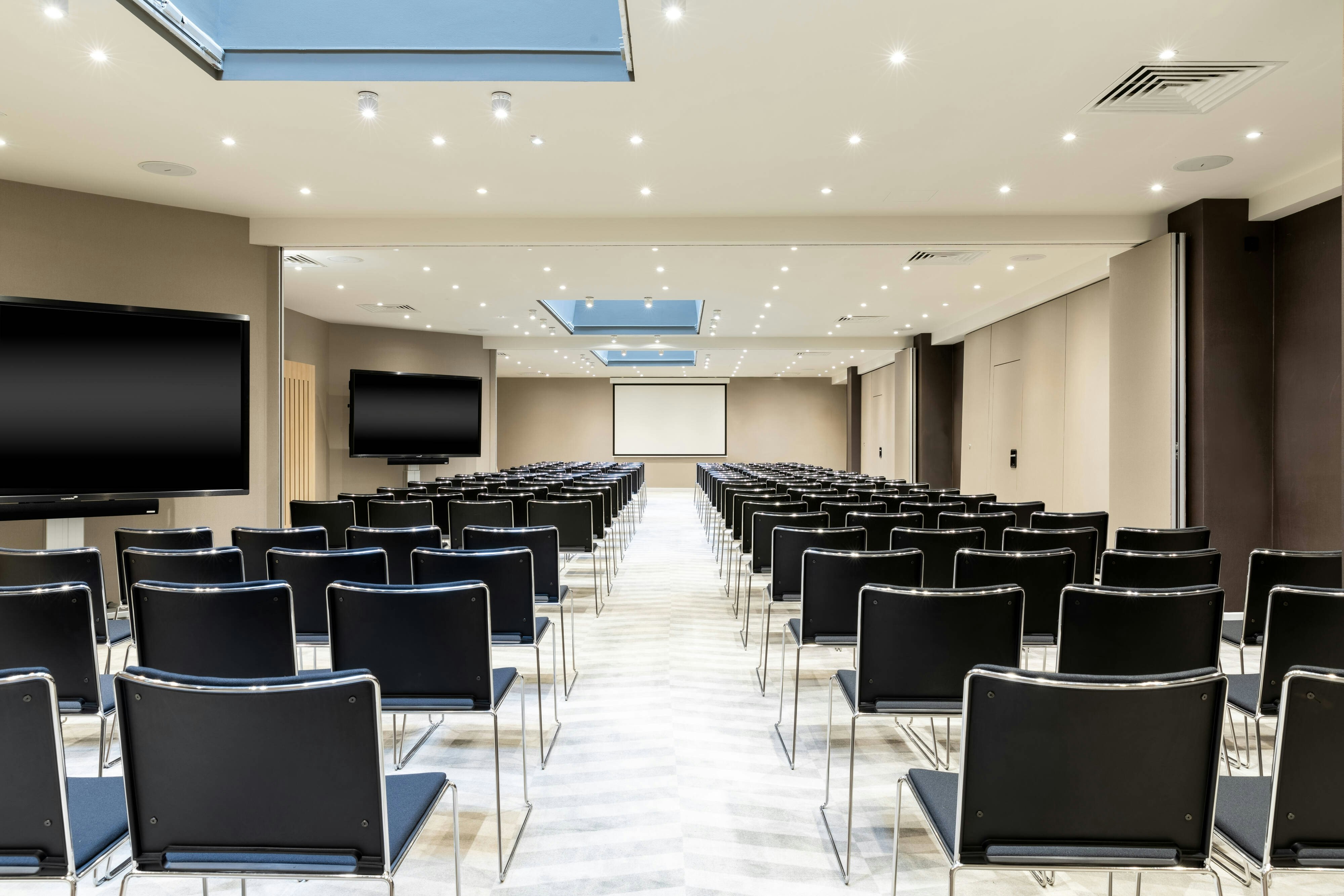 AC Hotel by Marriott Berlin Humboldthain Park 17/21
