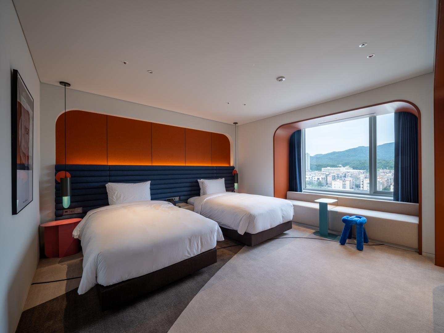 Boutique, Oasis, Urban, Twin Beds