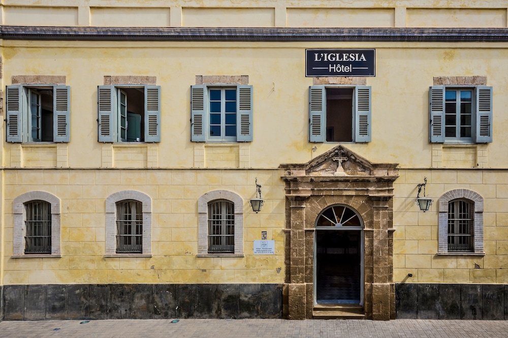 Hotel L'Iglesia 1/50