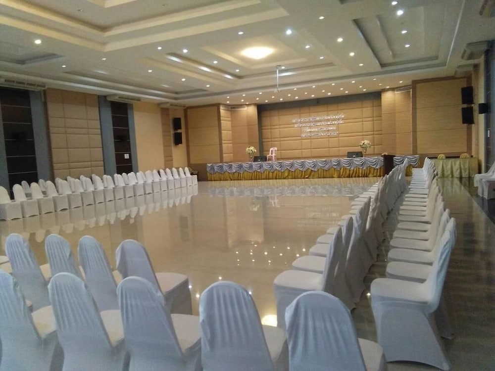 S-Tawan Hotel & Convention 26/29