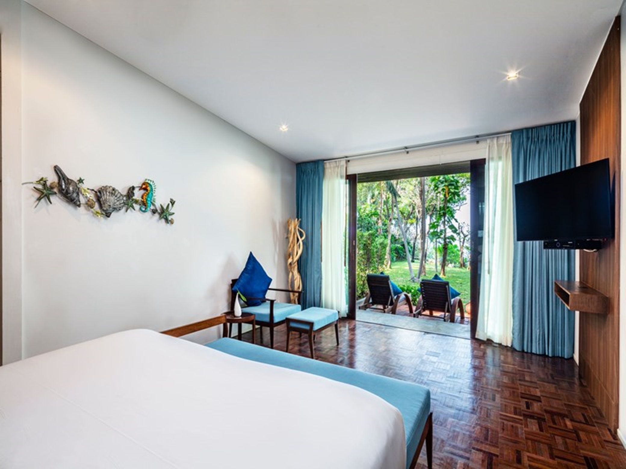 Sea Breeze Suite