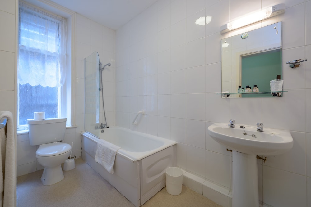Bournemouth Sands Hotel 41/44