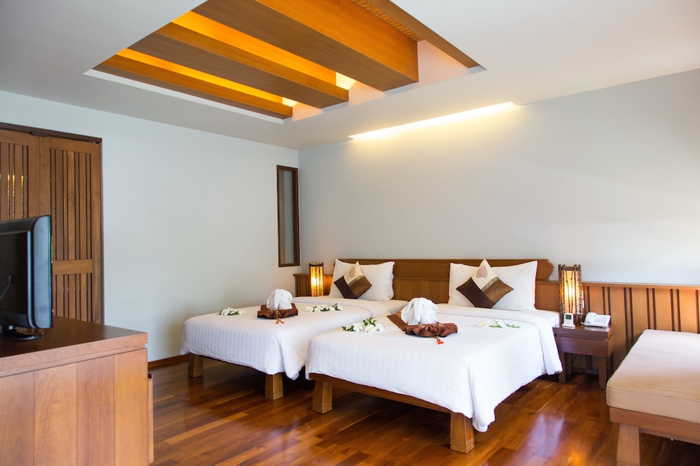 غرفة ديلوكس بسرير كينج، MAEHAAD BAY RESORT 3/6