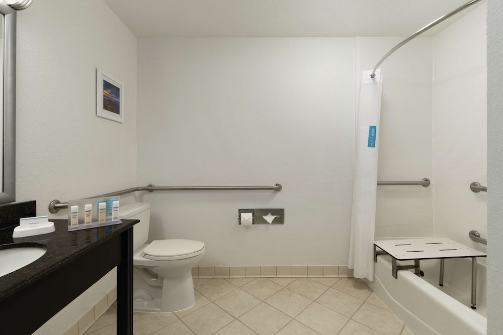 Hampton Inn Atlanta Stone Mountain 13/41