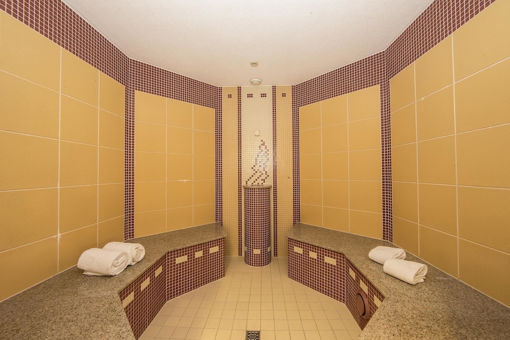 Kurhotel Unter Den Linden 15/51