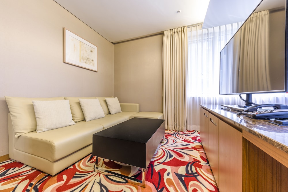 Shin Shin Hotel Jeju Airport (ex Hotel Kenny Story Premium Jeju Yeondong) 46/61