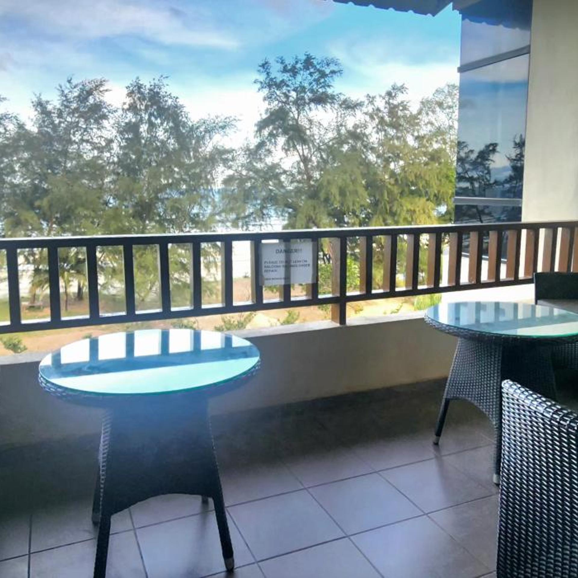Samsuria Beach Resort & Residence 28/52