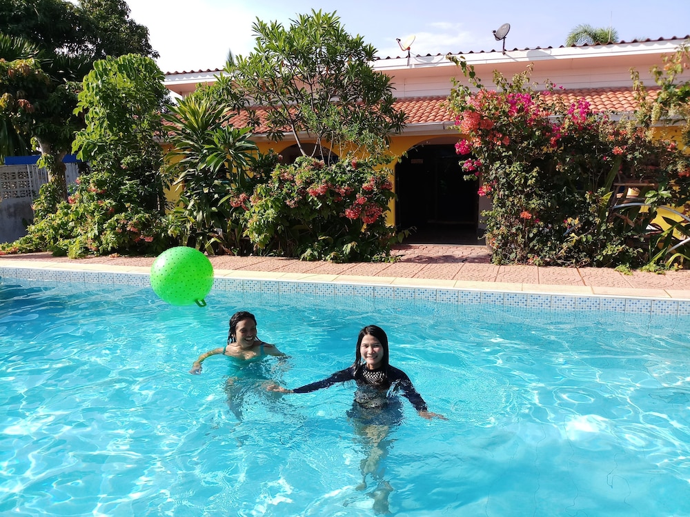 Penny's Home Stay Resort 28/50