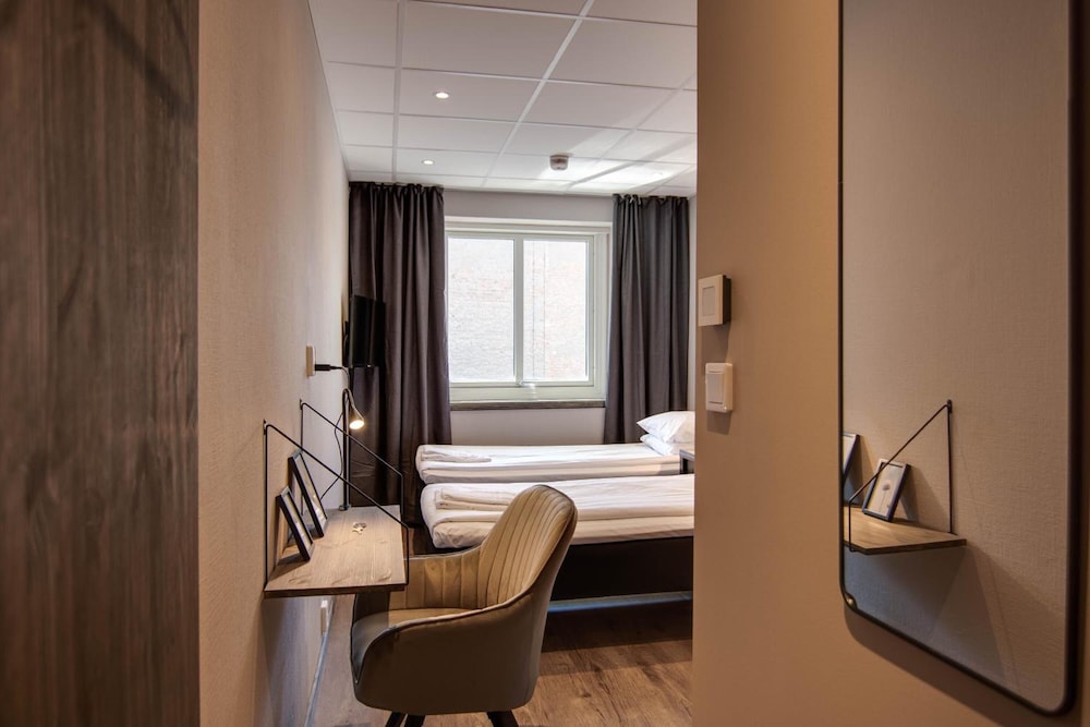 Karlskrona Hostel 35/50