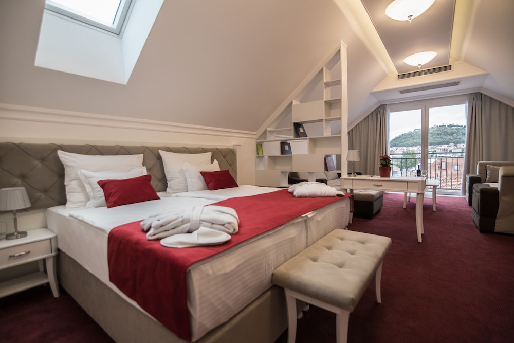Central Park Hotel Trebinje 4/25
