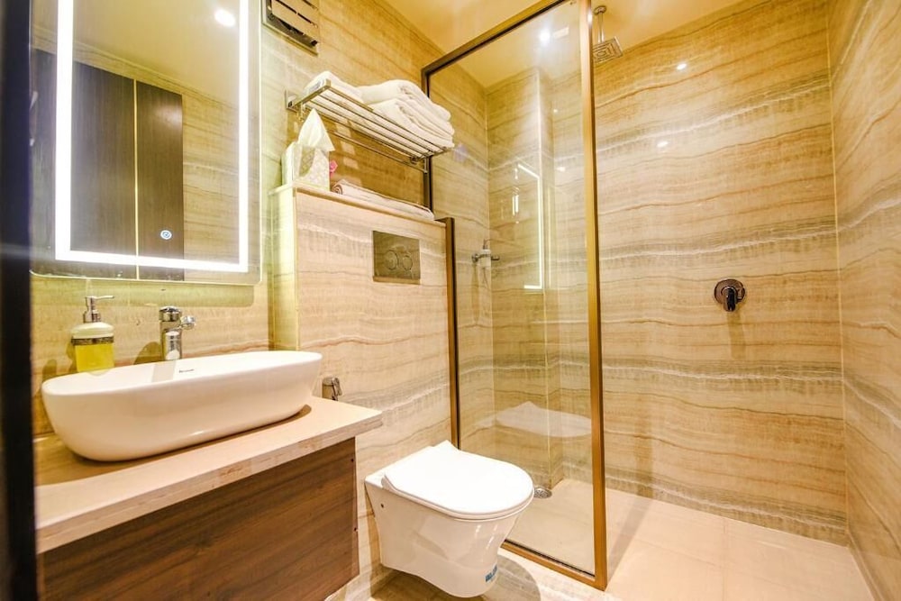 Hotel Cullinan By Qotel 24/27