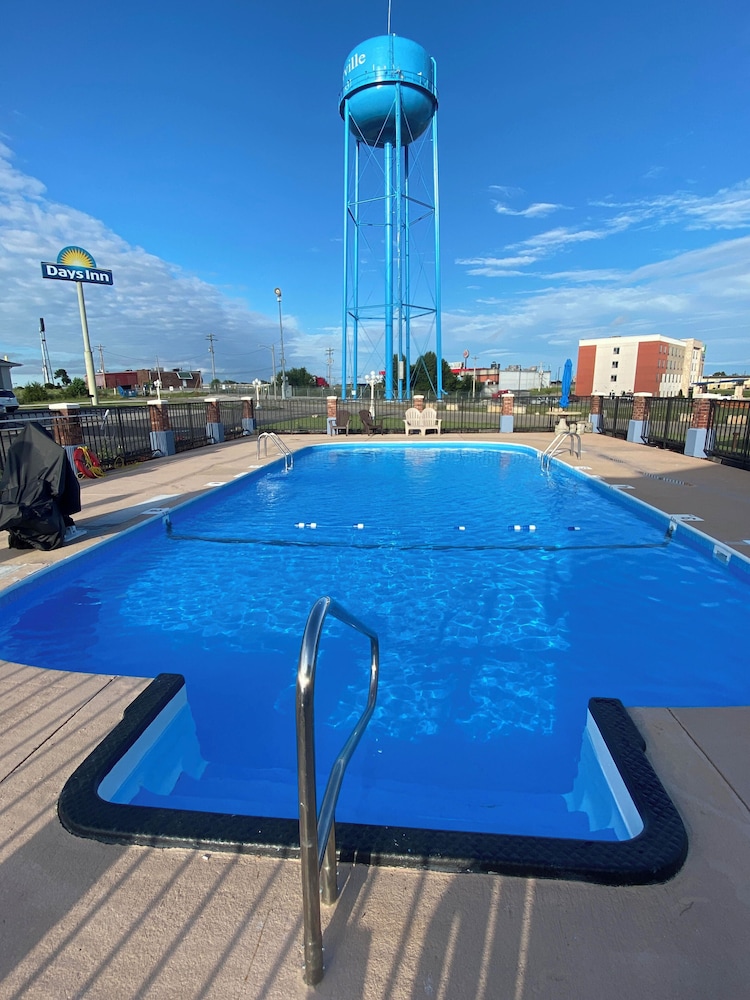 Days Inn by Wyndham Perryville 25/44
