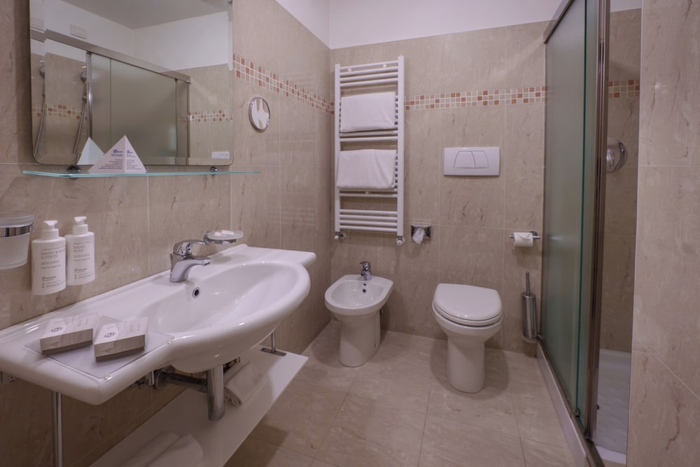 غرفة كلاسيكية بسرير مزدوج، Zanhotel Meeting Centergross 6/10