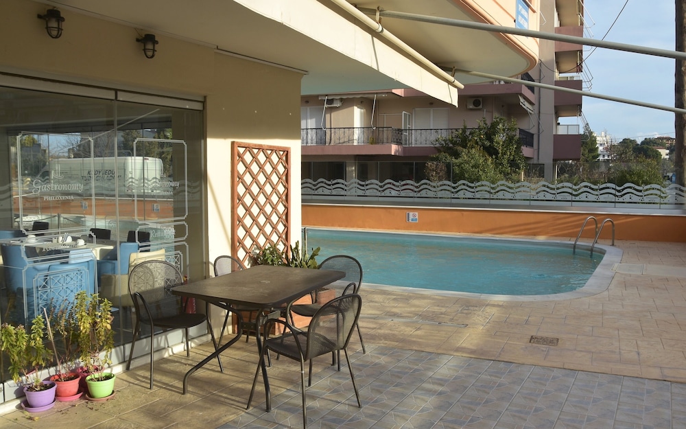 Philoxenia Hotel 12/75